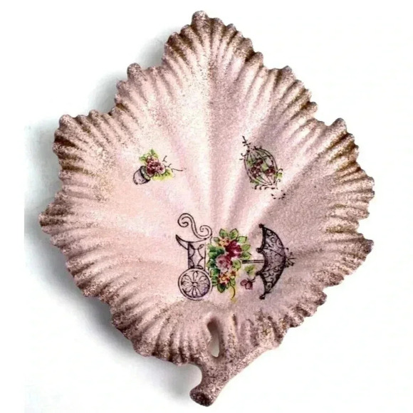 Vintage Mid Century PINK Resin Victorian Leaf Serving Party Plate - Picture 1 of 2